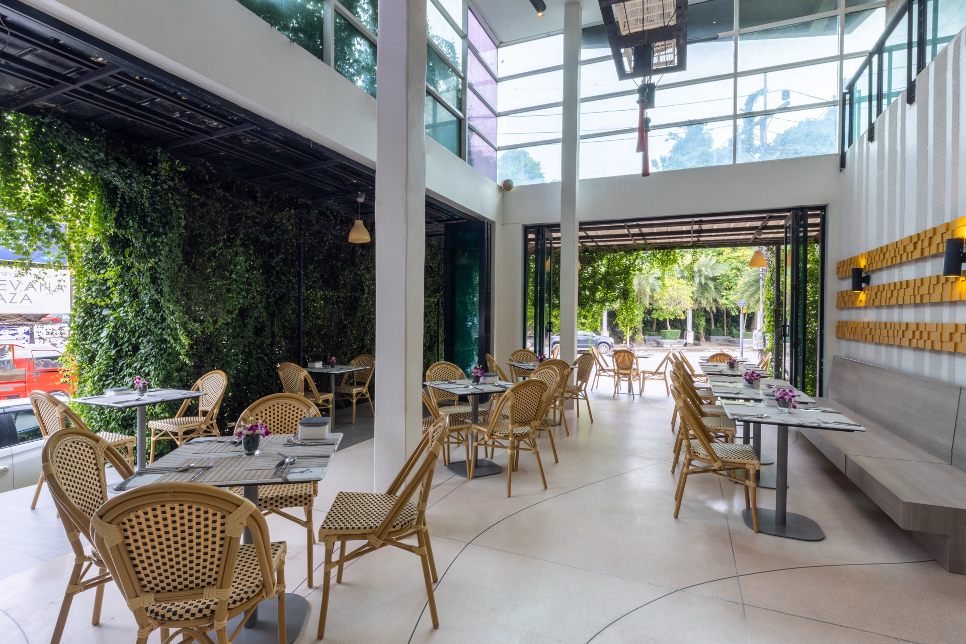 Restaurant — Navinda Krabi